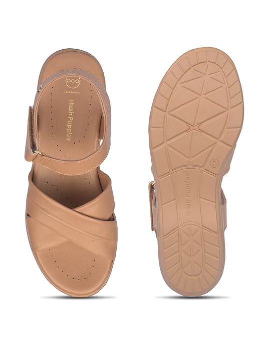 Hush Puppies Women's Cindy Met San Heeled Sandal gallery image